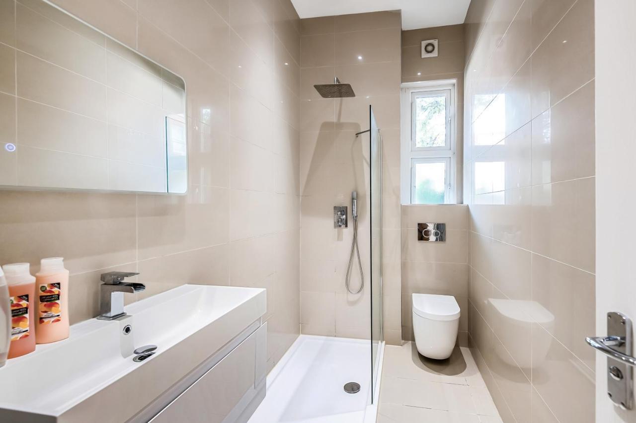 Apartamento Modern And Light 2 Bed Flat In Sw2 Londres Exterior foto