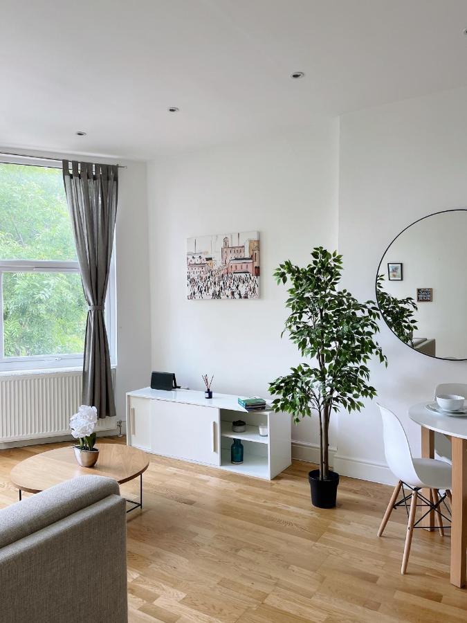 Apartamento Modern And Light 2 Bed Flat In Sw2 Londres Exterior foto
